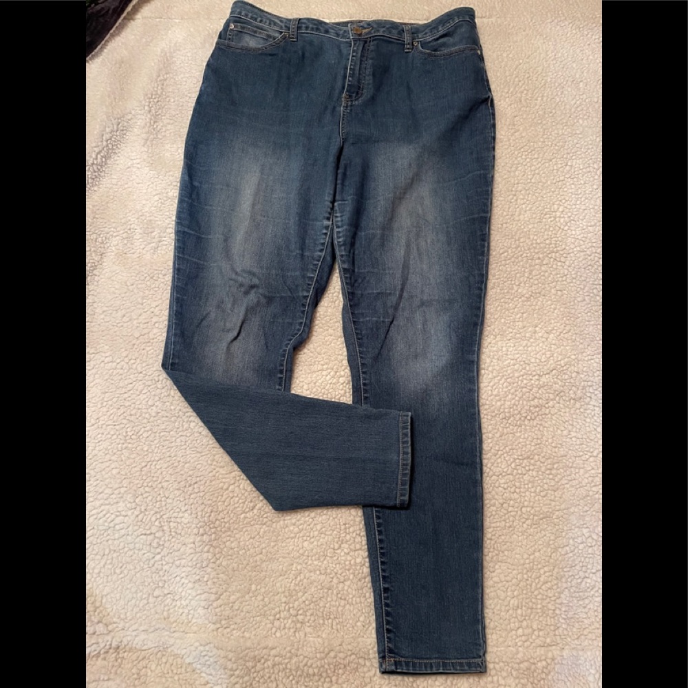 High waisted jeans